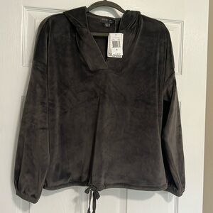 Barefoot dreams luxe chic hoodie